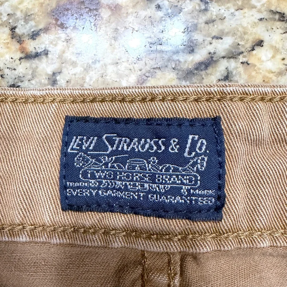 Levi Strauss Mens Tan Khaki Cargo Pants Size 46x32 Straight Leg Cotton Twill